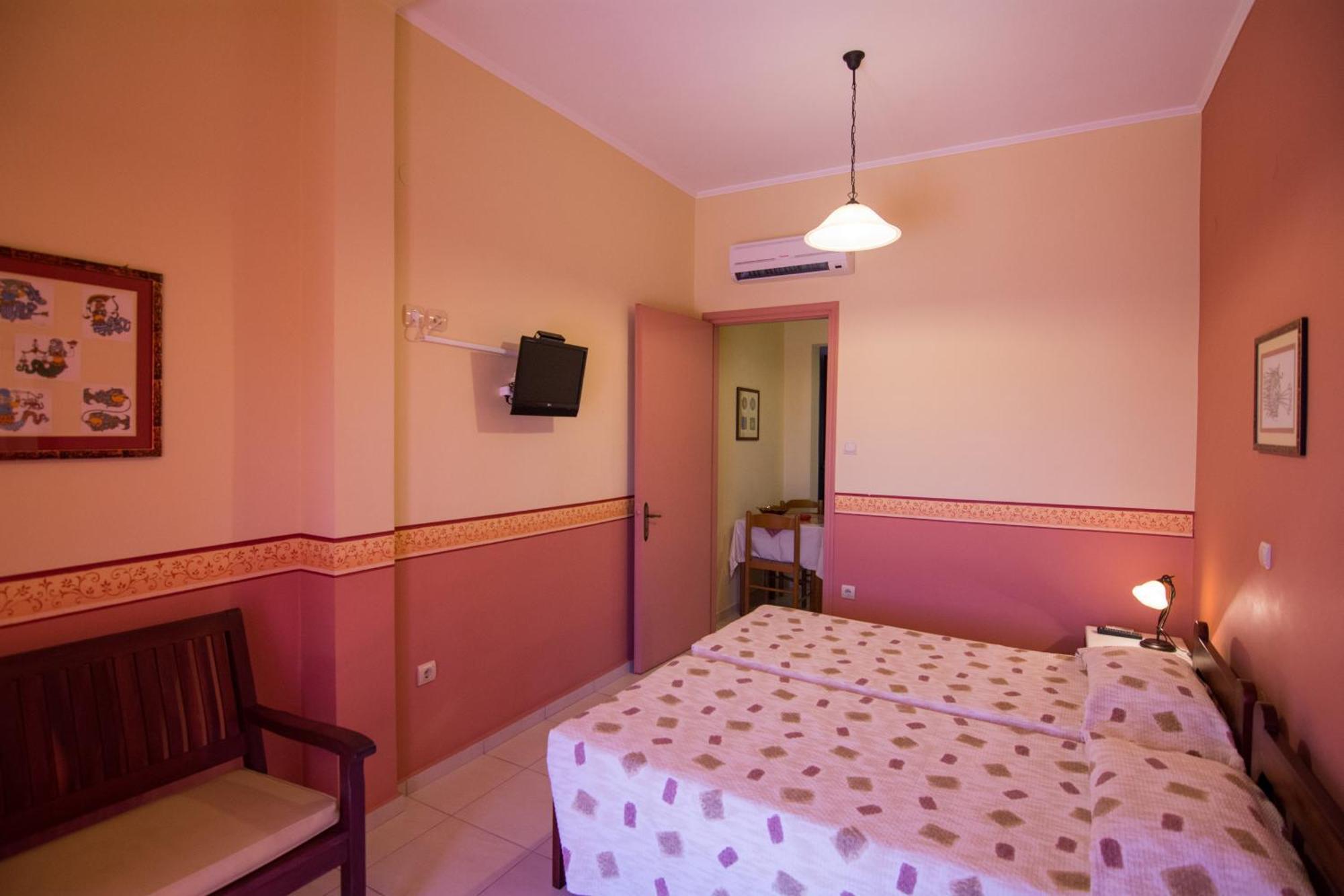 Aeriko Benovias Rooms & Apartments การ์ฟัส ภายนอก รูปภาพ